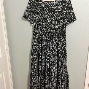 Cute black dress city polka dots